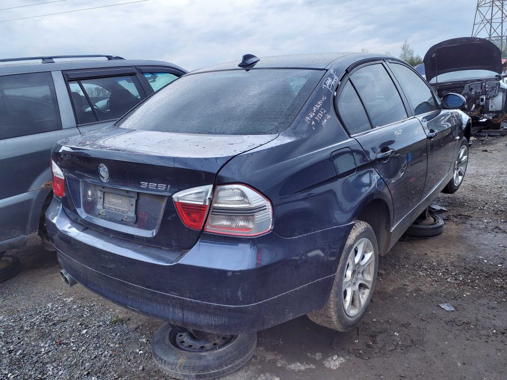 BMW 325 2006