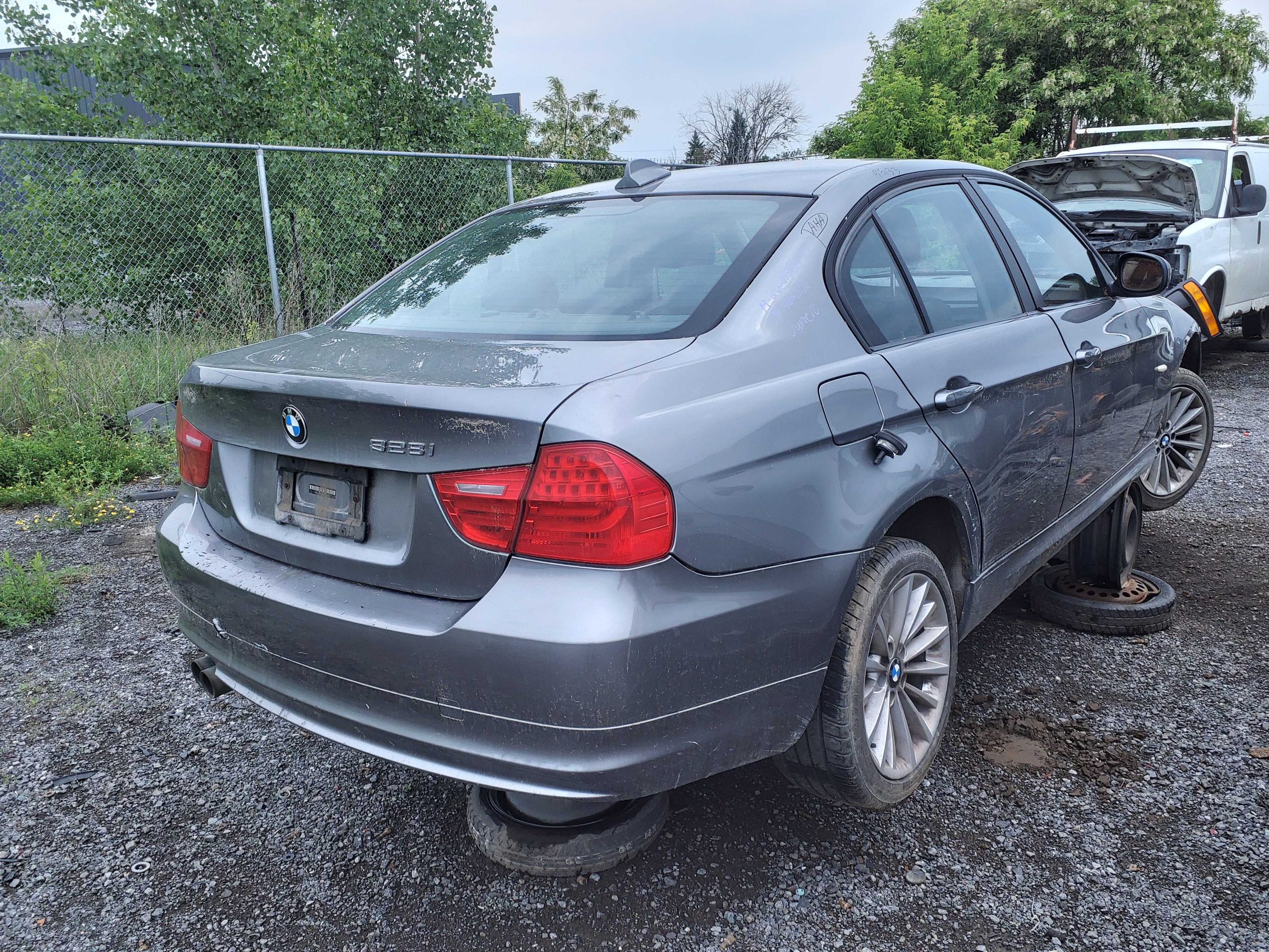 BMW 328 2010