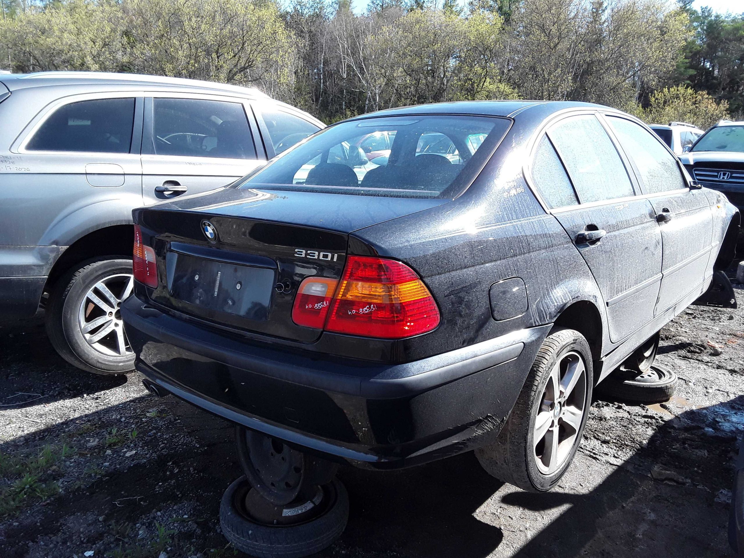 BMW 330 2004