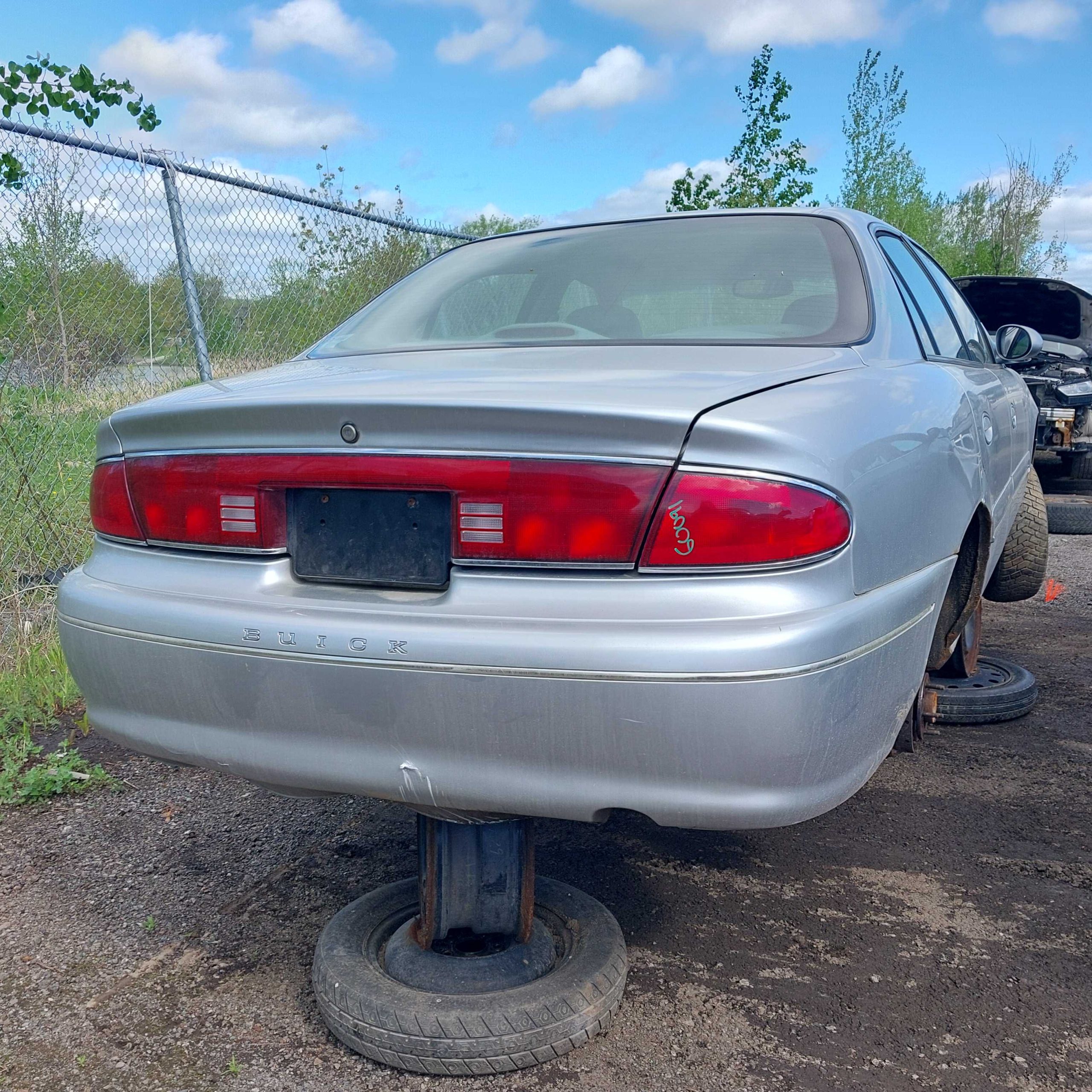 BUICK CENTURY 2002