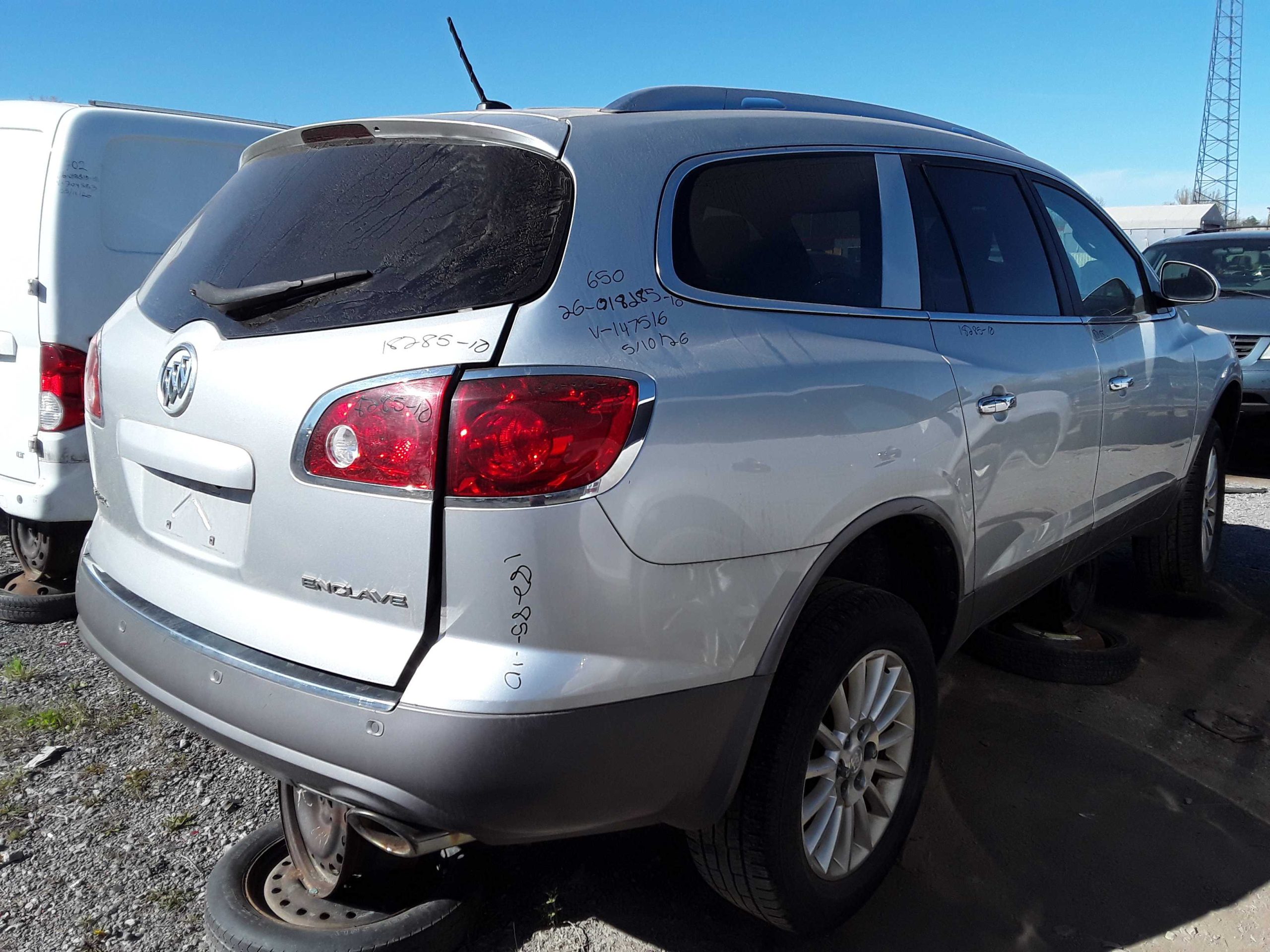 BUICK ENCLAVE 2010