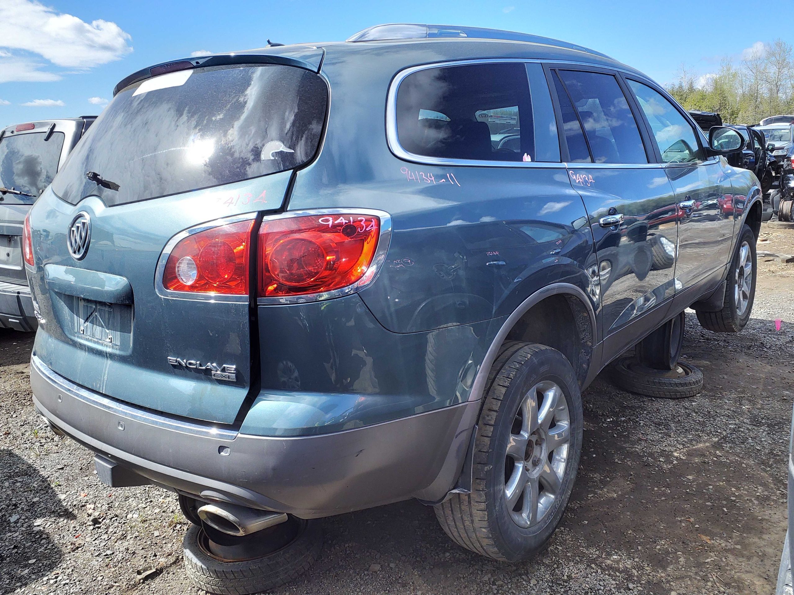 BUICK ENCLAVE 2010