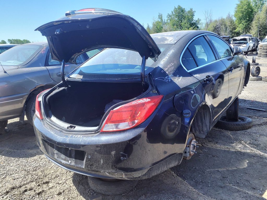 BUICK REGAL 2011
