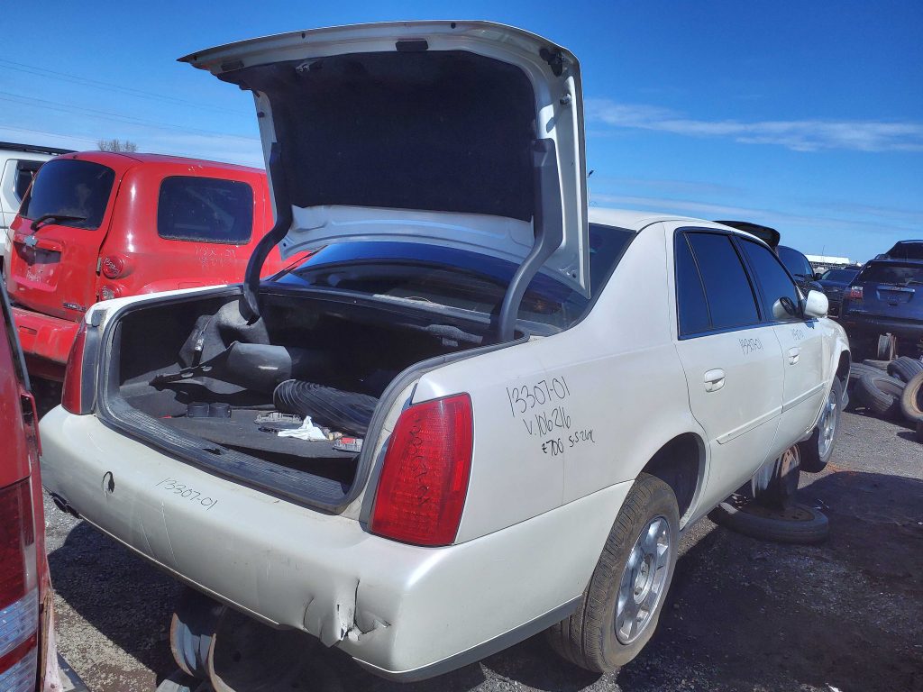 CADILLAC DEVILLE 2001