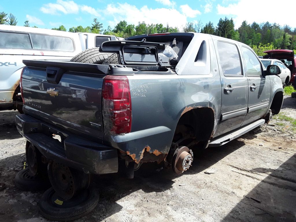 CHEVROLET AVALANCHE 2011