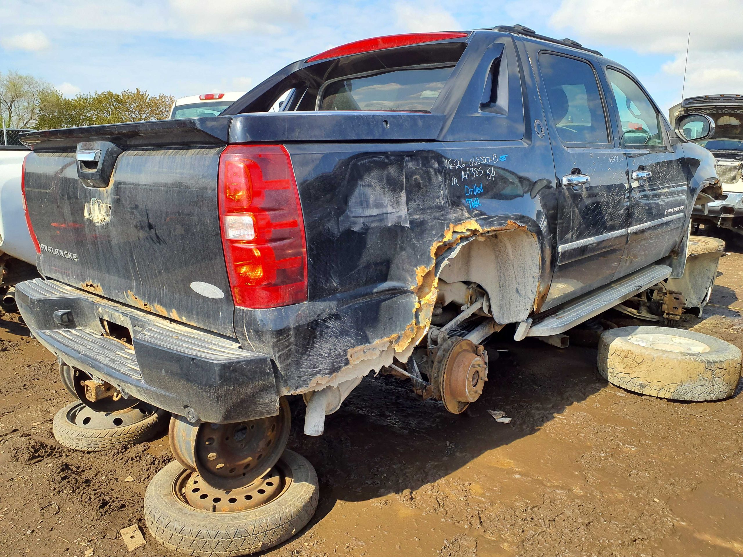 CHEVROLET AVALANCHE 2013