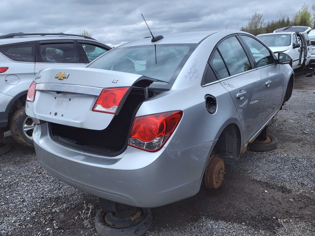 CHEVROLET CRUZE 2015