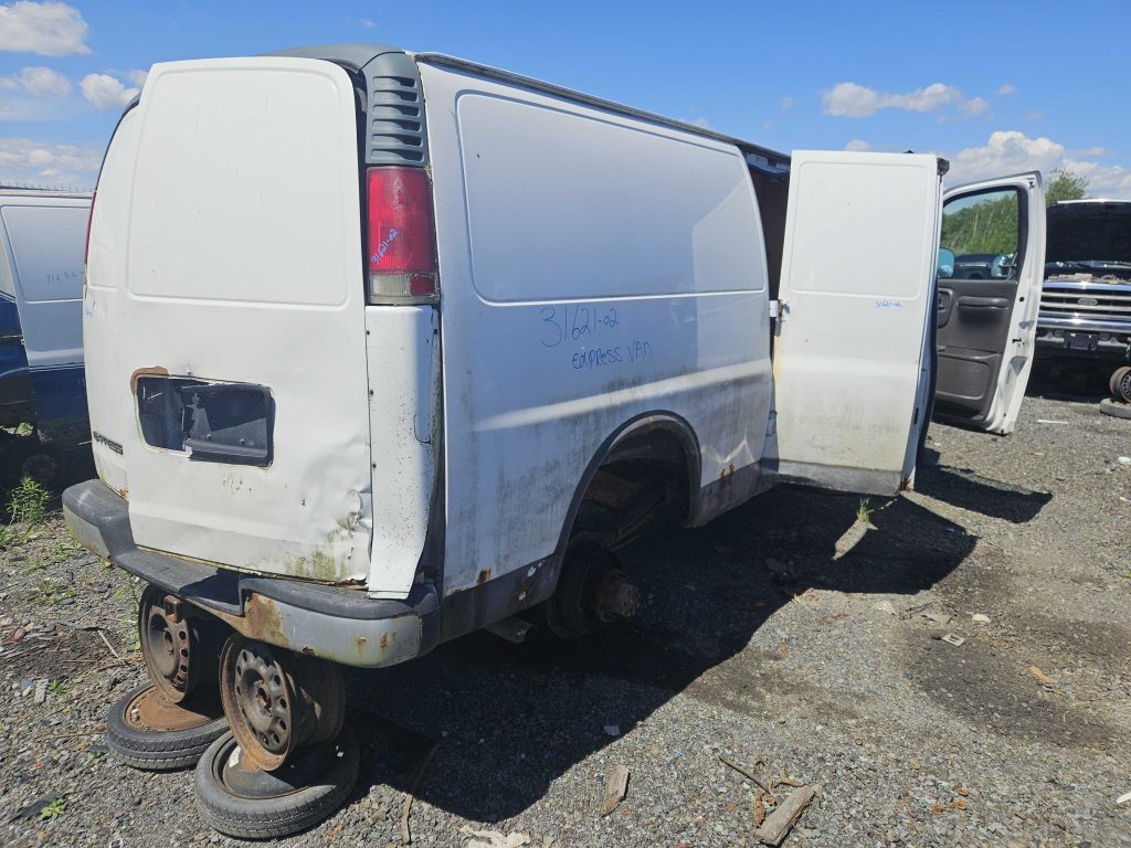 CHEVROLET EXPRESS VAN 2002