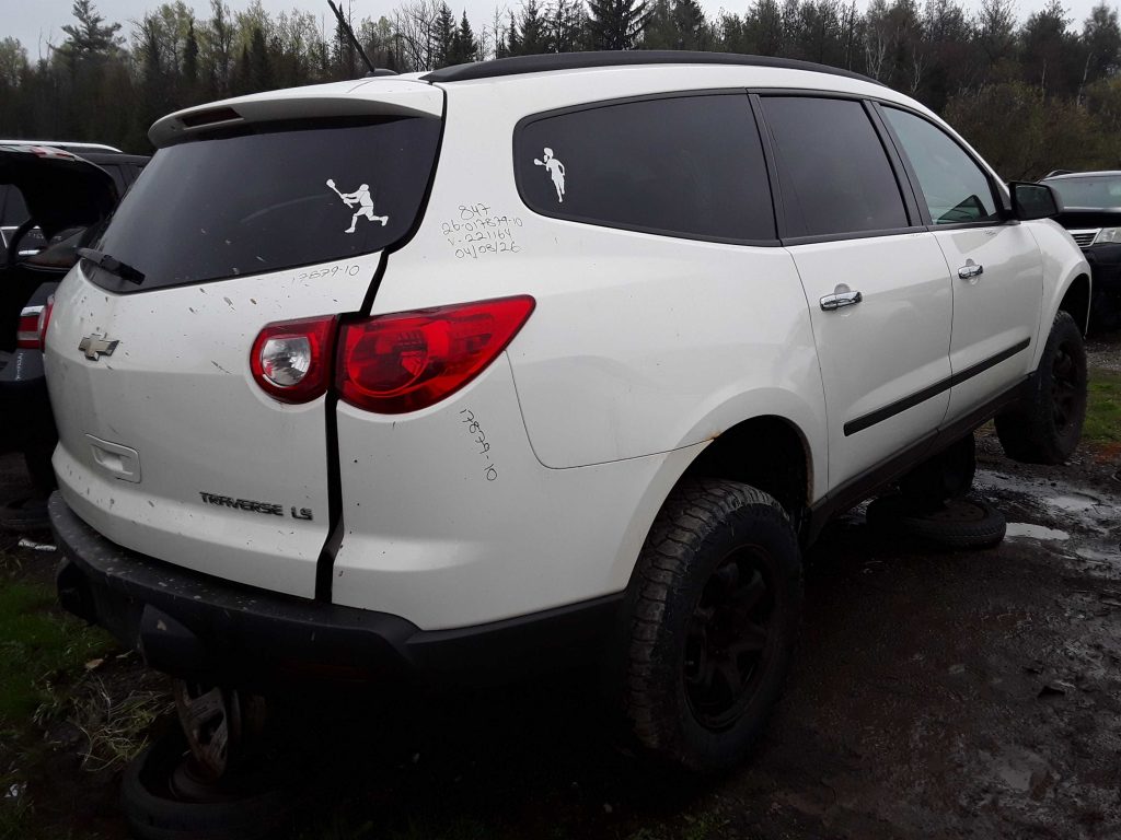 CHEVROLET TRAVERSE 2010