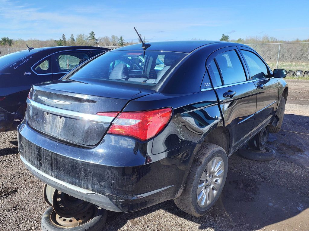 CHRYSLER 200 2014