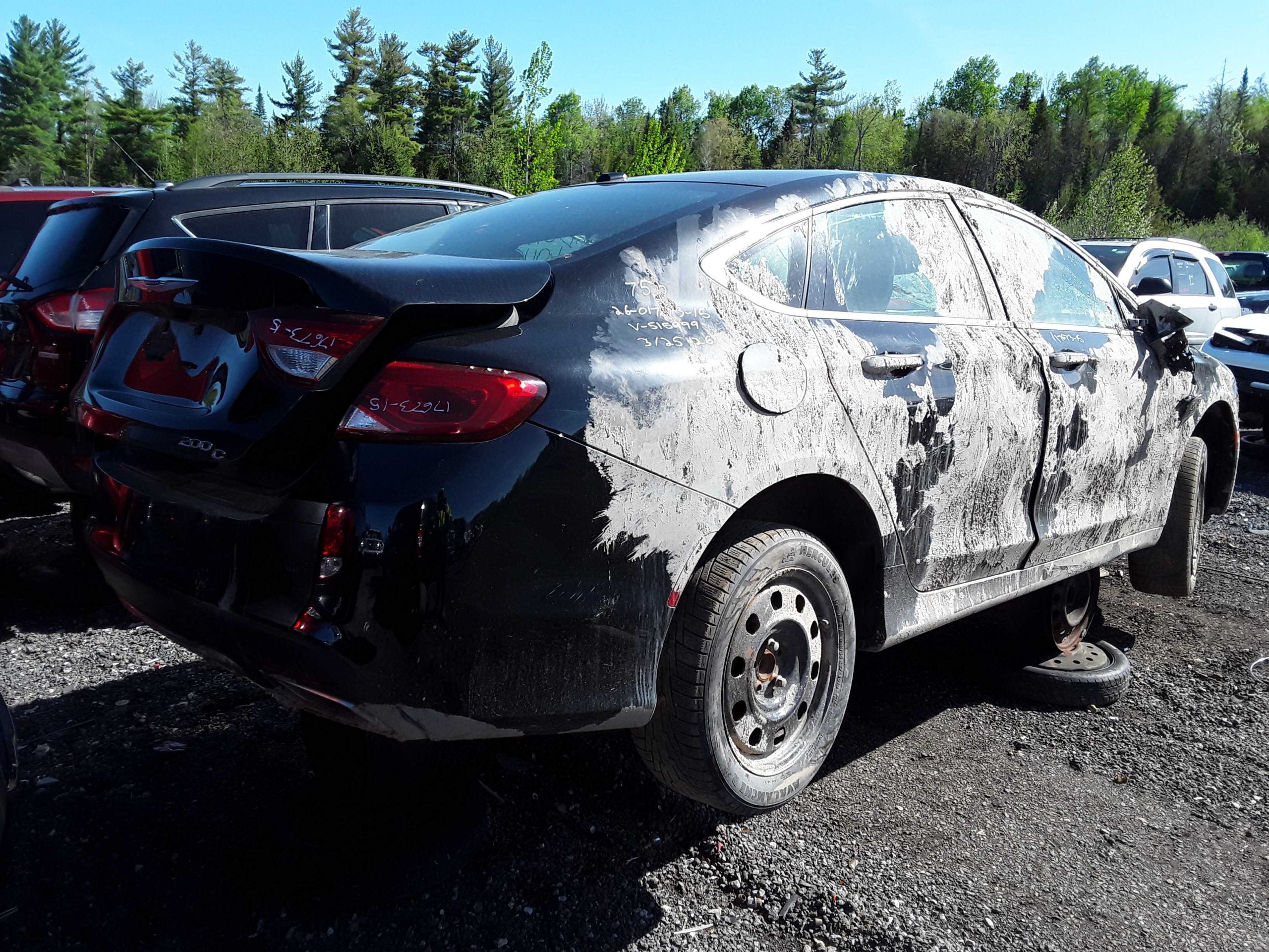 CHRYSLER 200 2015