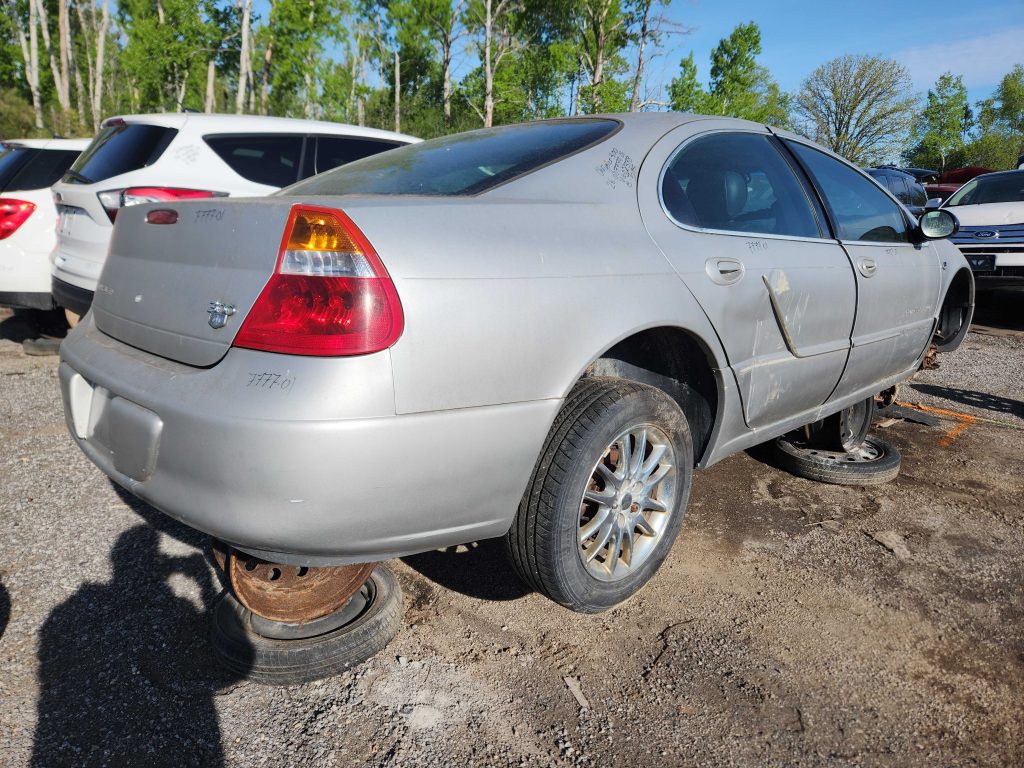 CHRYSLER 300 2001