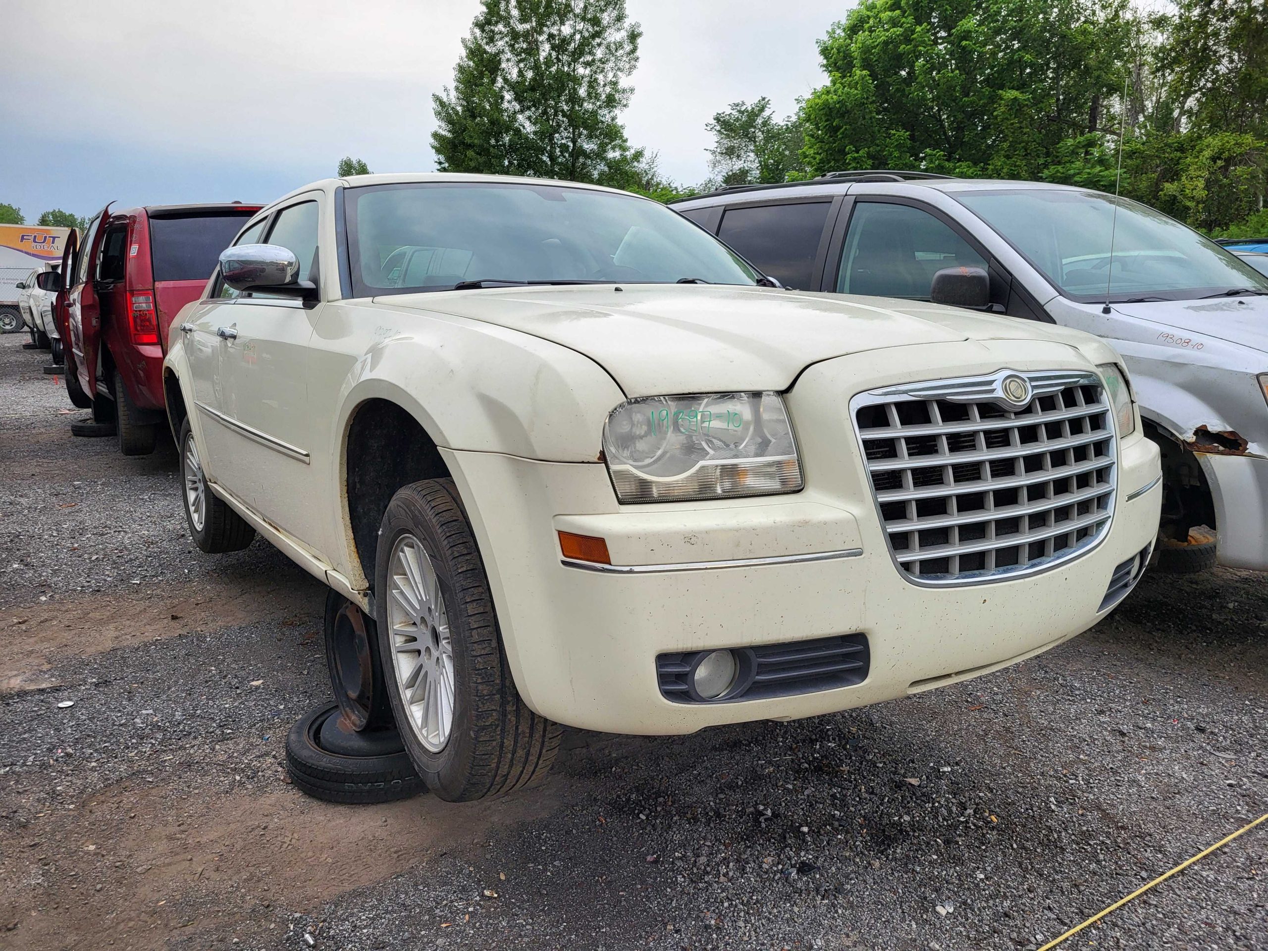 CHRYSLER 300 2010