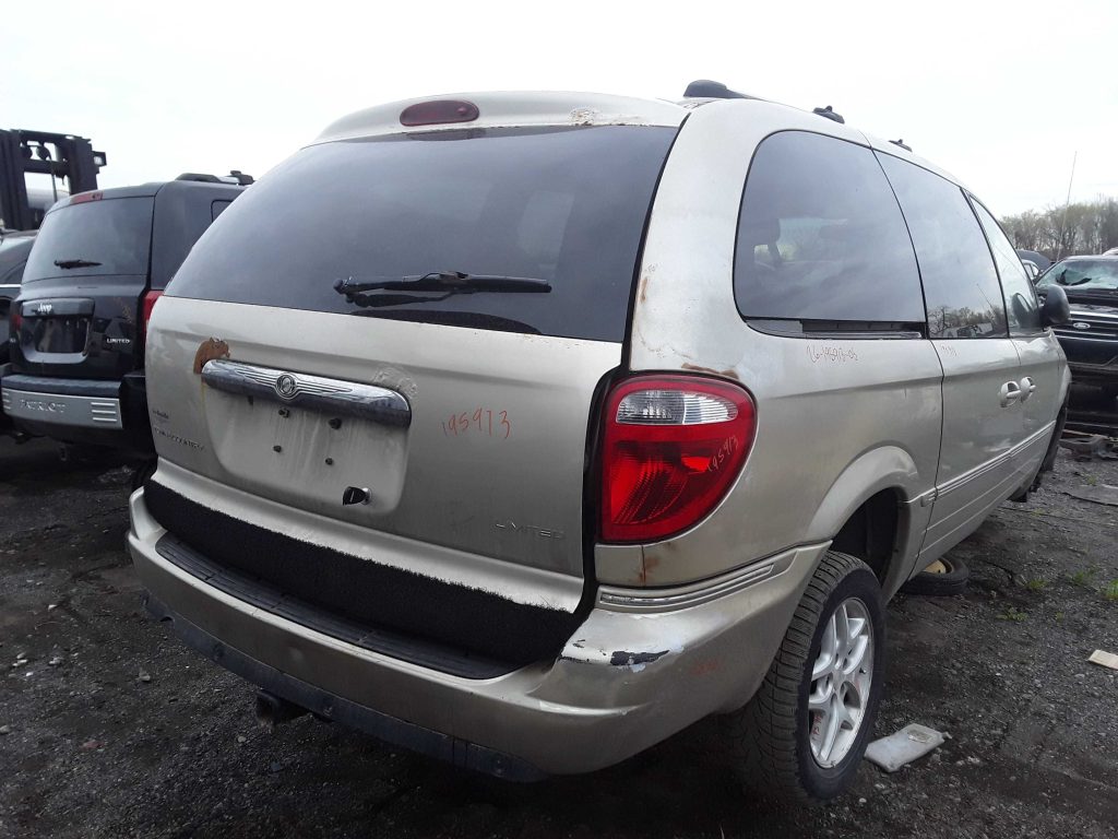 CHRYSLER TOWN & COUNTRY 2005