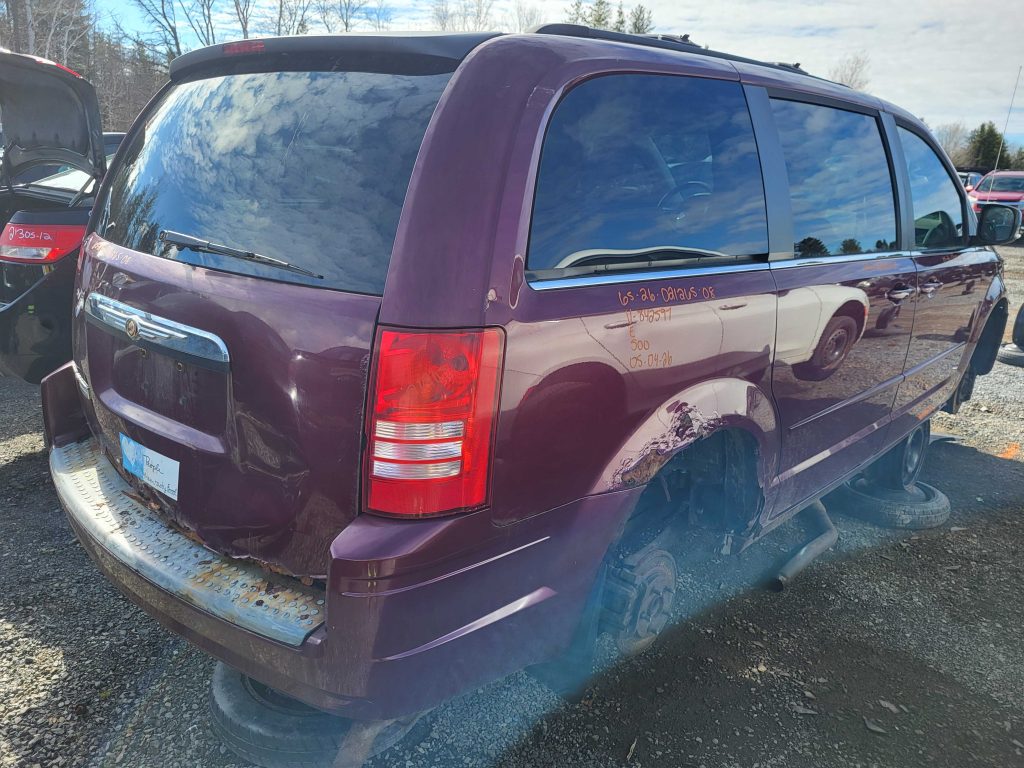 CHRYSLER TOWN & COUNTRY 2008