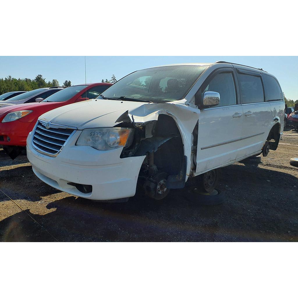 CHRYSLER TOWN & COUNTRY 2010