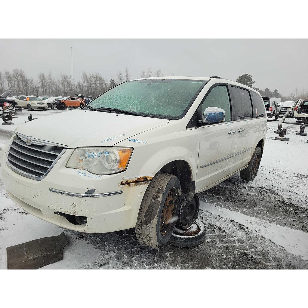 CHRYSLER TOWN & COUNTRY 2010