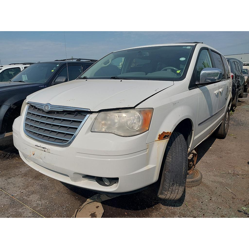 CHRYSLER TOWN & COUNTRY 2010