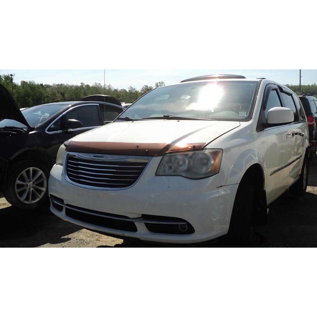 CHRYSLER TOWN & COUNTRY 2011