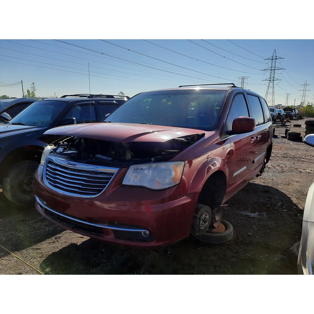 CHRYSLER TOWN & COUNTRY 2011