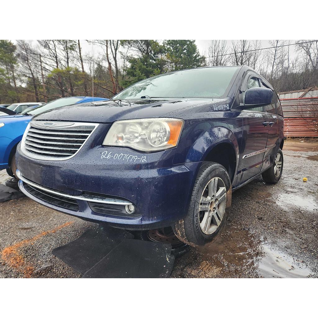 CHRYSLER TOWN & COUNTRY 2012