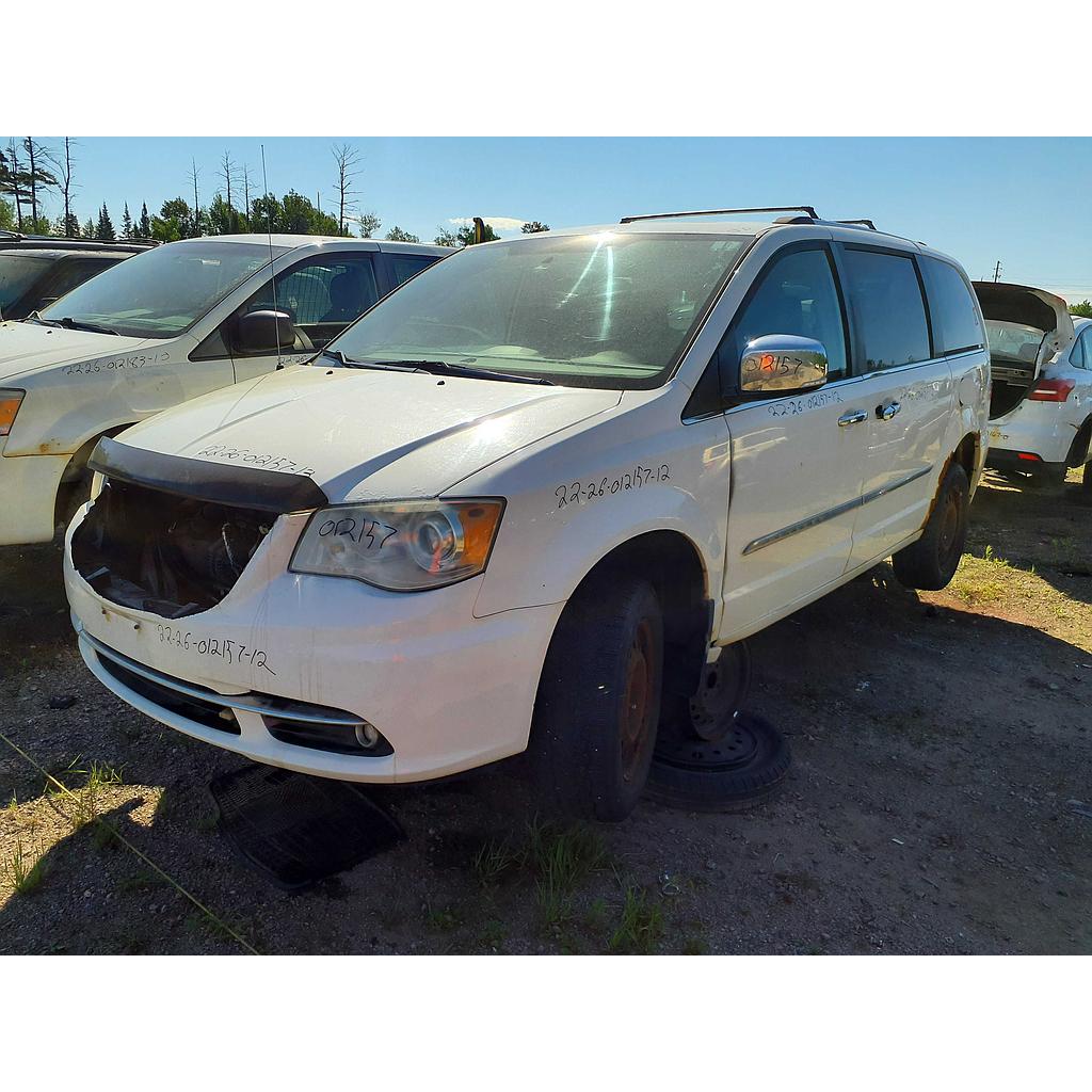 CHRYSLER TOWN & COUNTRY 2012
