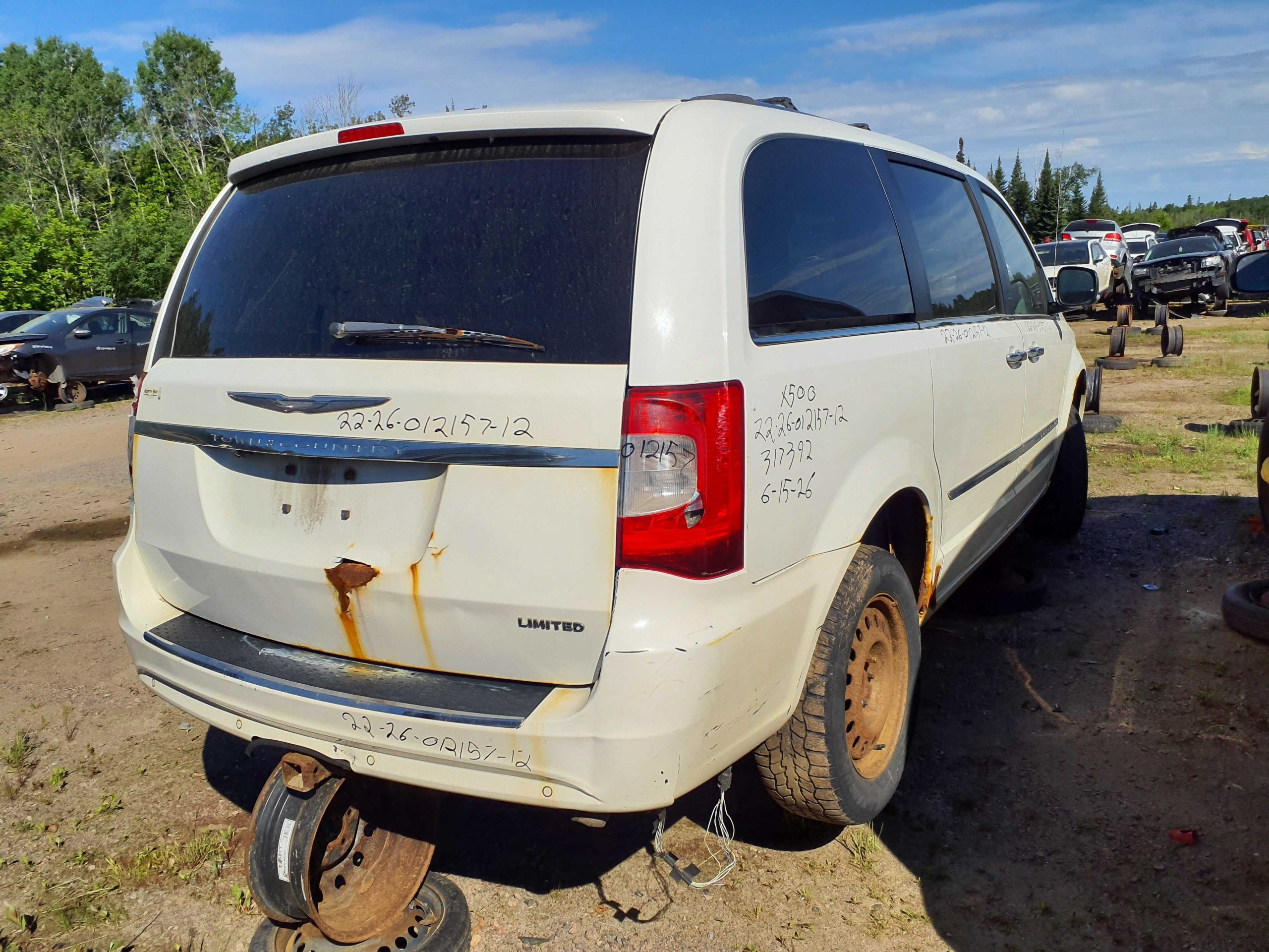 CHRYSLER TOWN & COUNTRY 2012