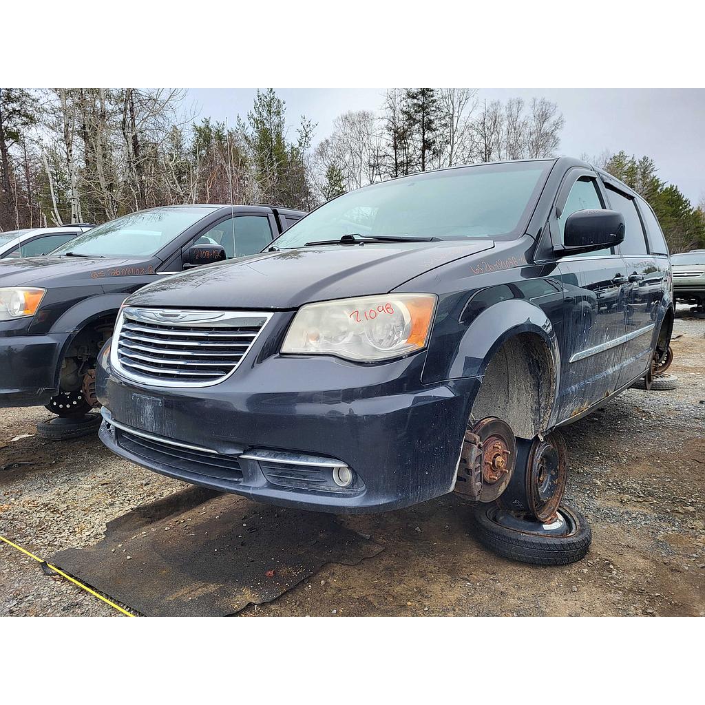 CHRYSLER TOWN & COUNTRY 2014