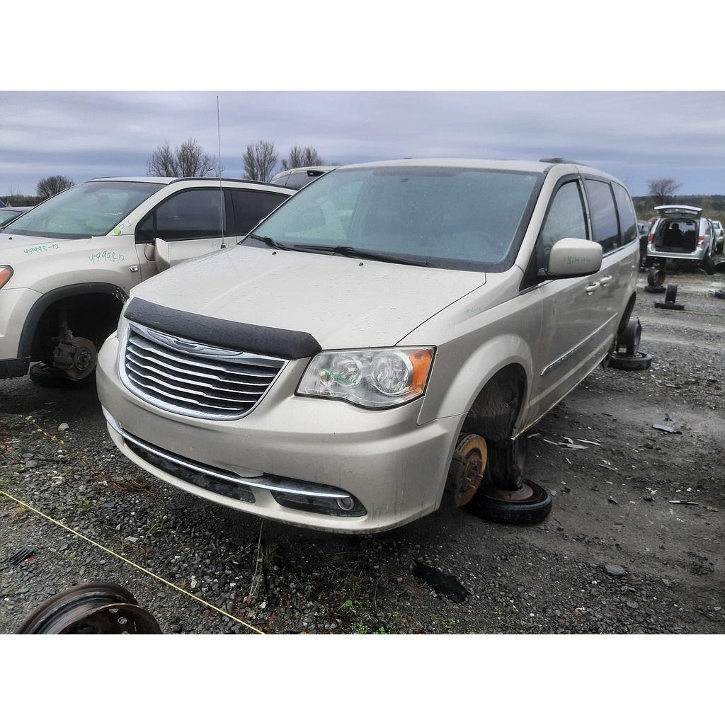 CHRYSLER TOWN & COUNTRY 2014