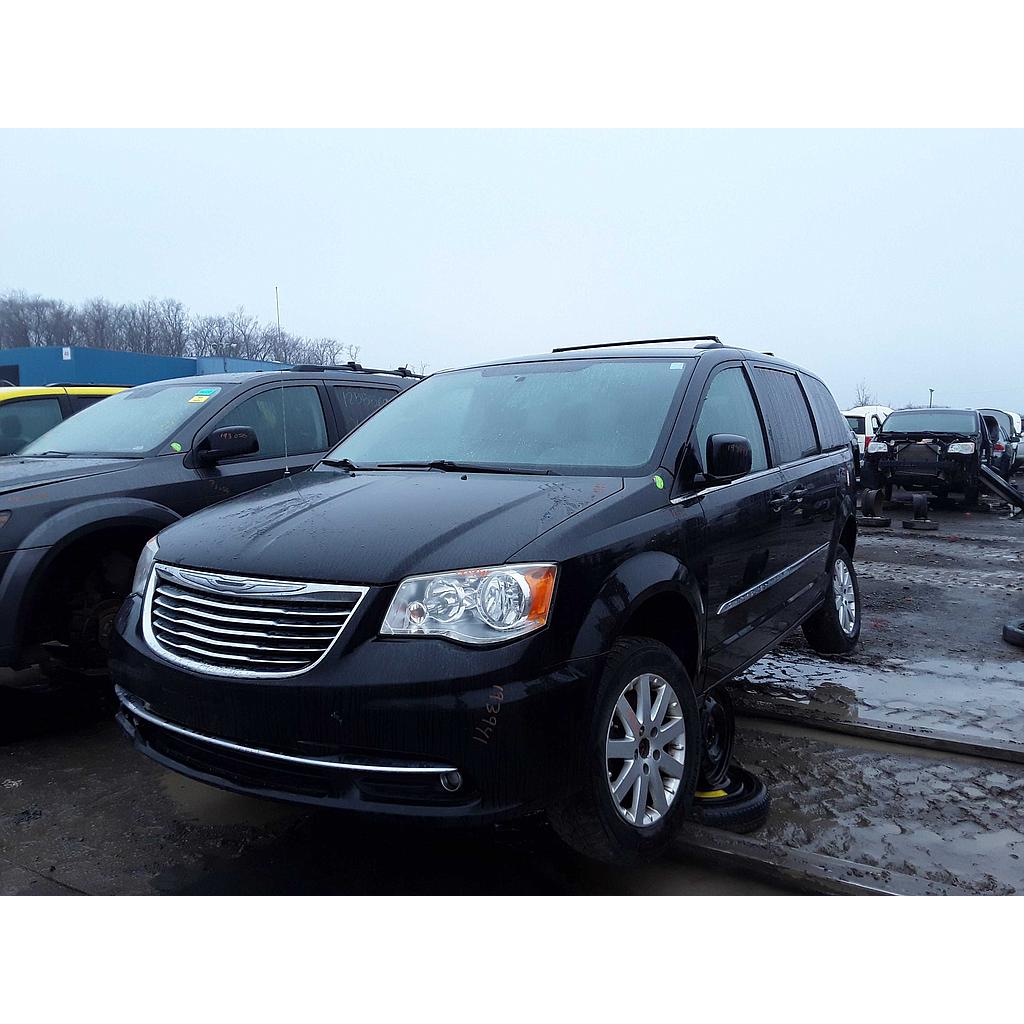 CHRYSLER TOWN & COUNTRY 2015