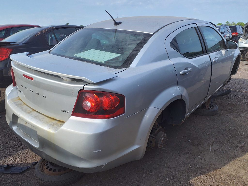 DODGE AVENGER 2012