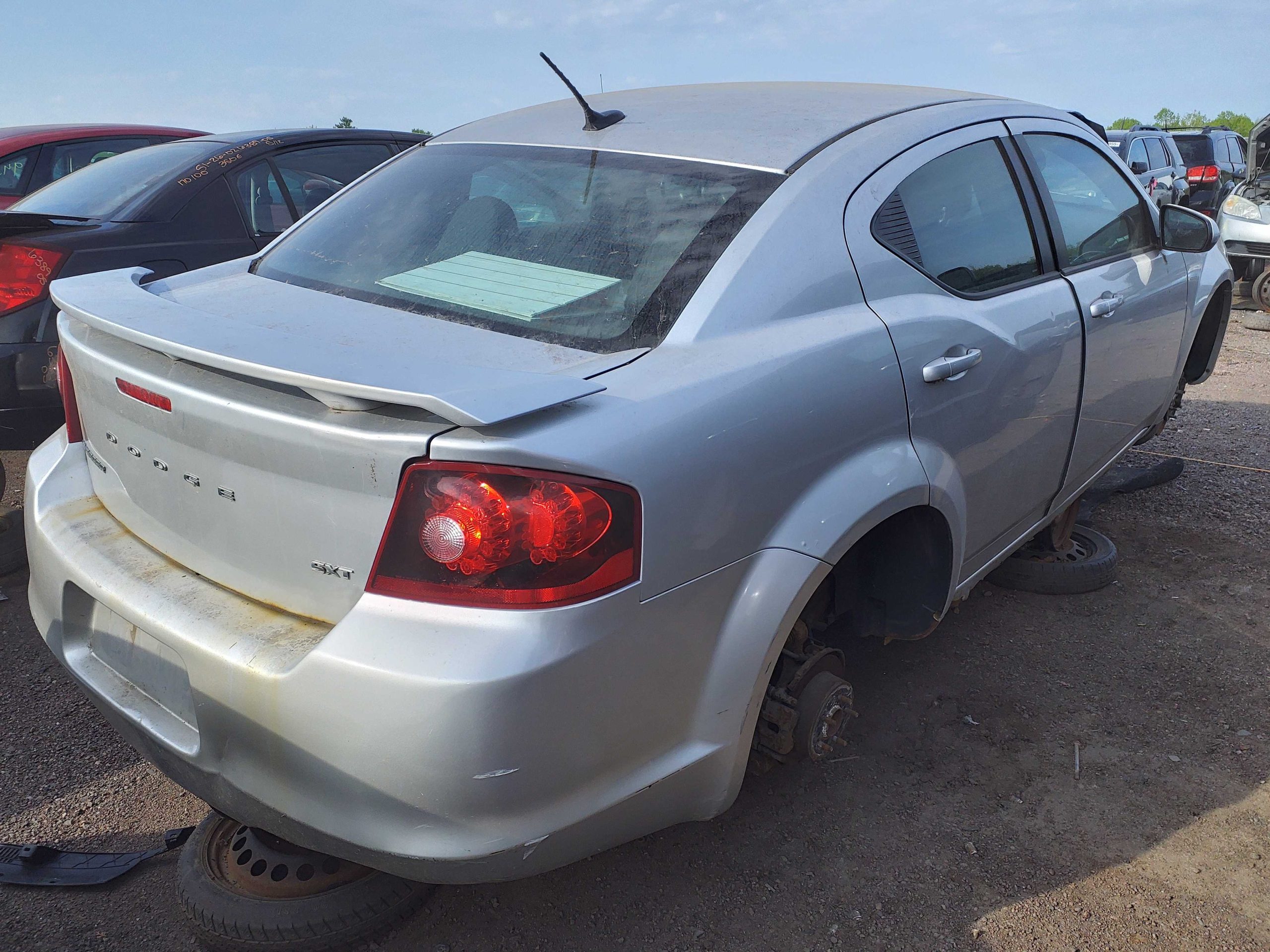 DODGE AVENGER 2012