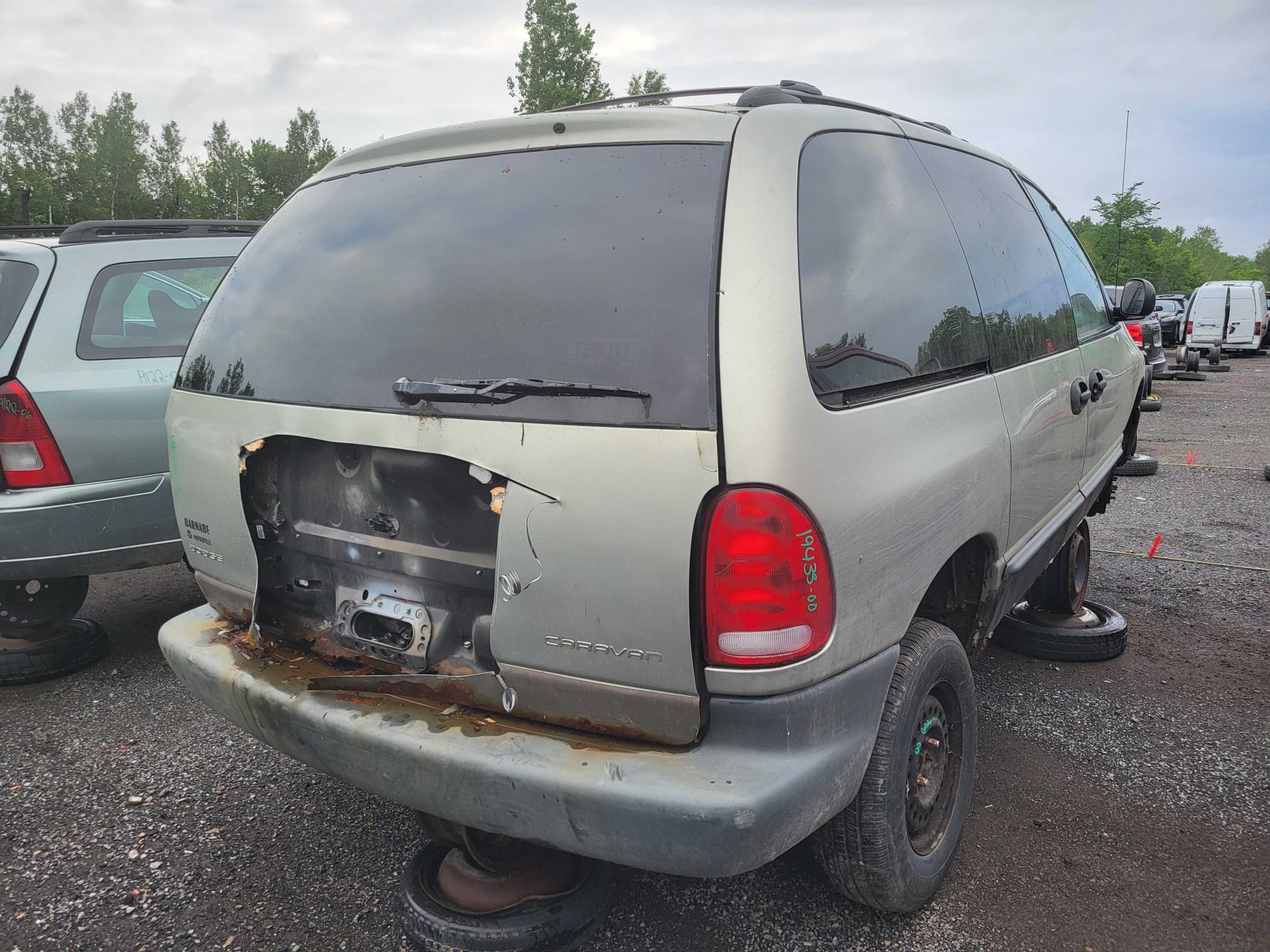 DODGE CARAVAN 2000