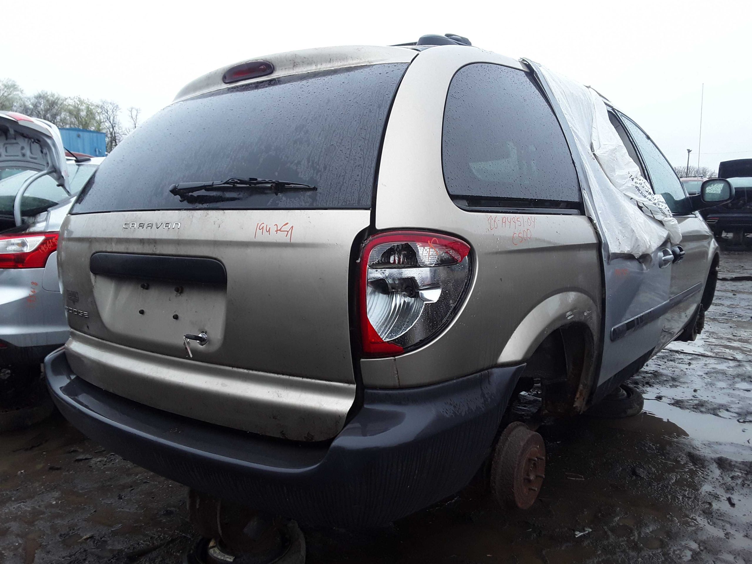 DODGE CARAVAN 2004