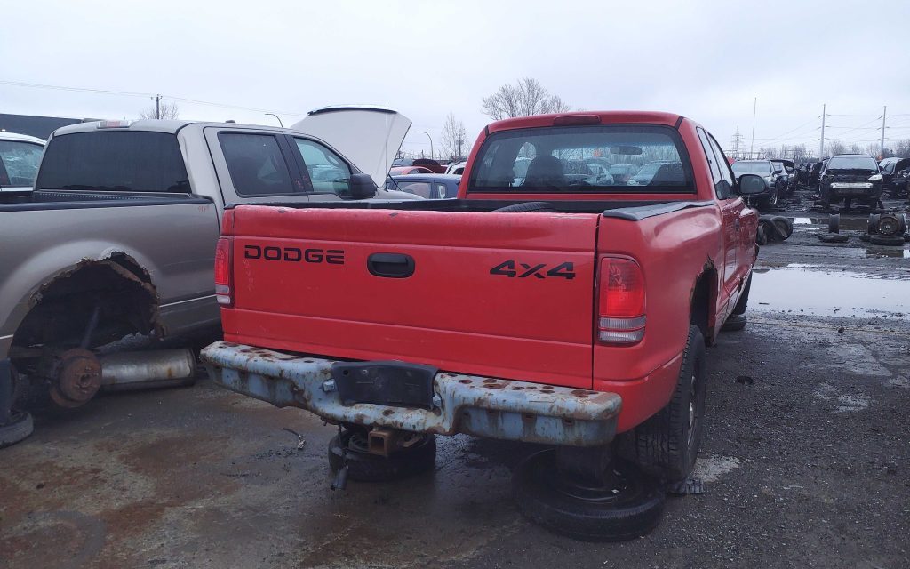 DODGE DAKOTA 2001