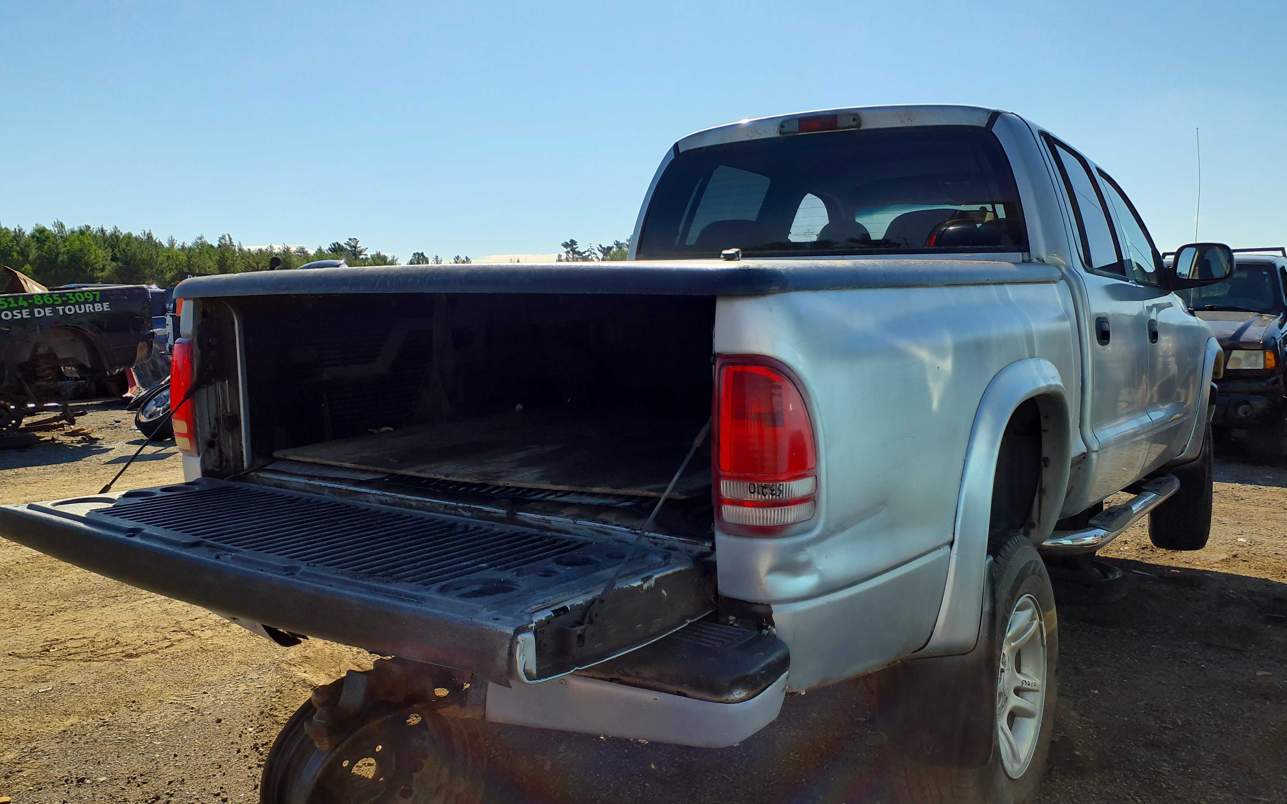DODGE DAKOTA 2003