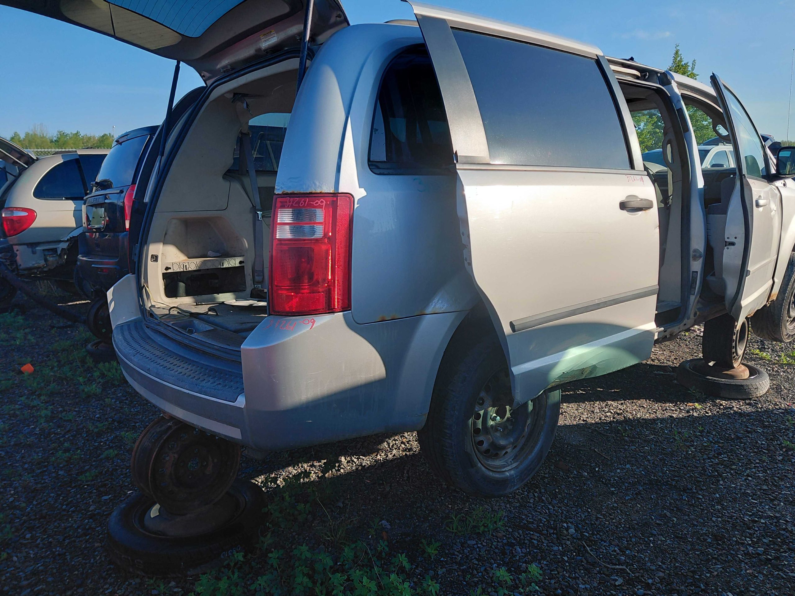 DODGE GRAND CARAVAN 2009