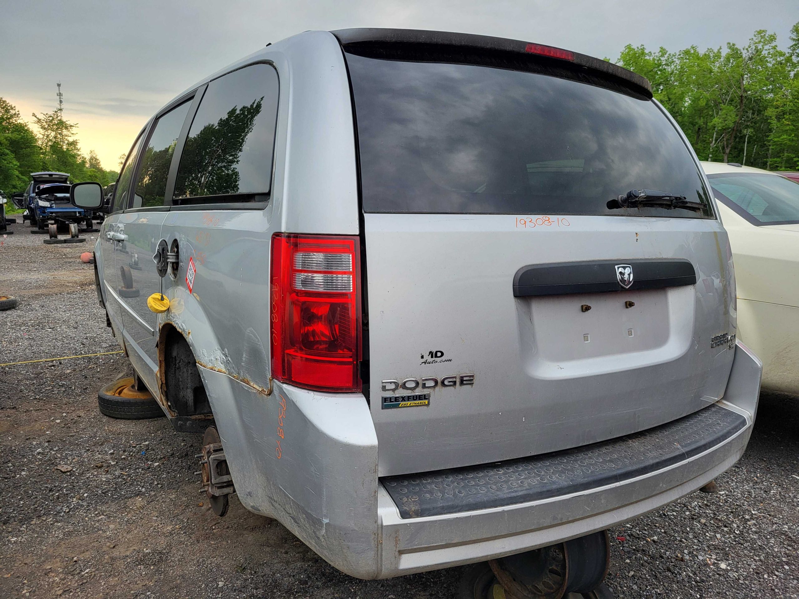DODGE GRAND CARAVAN 2010
