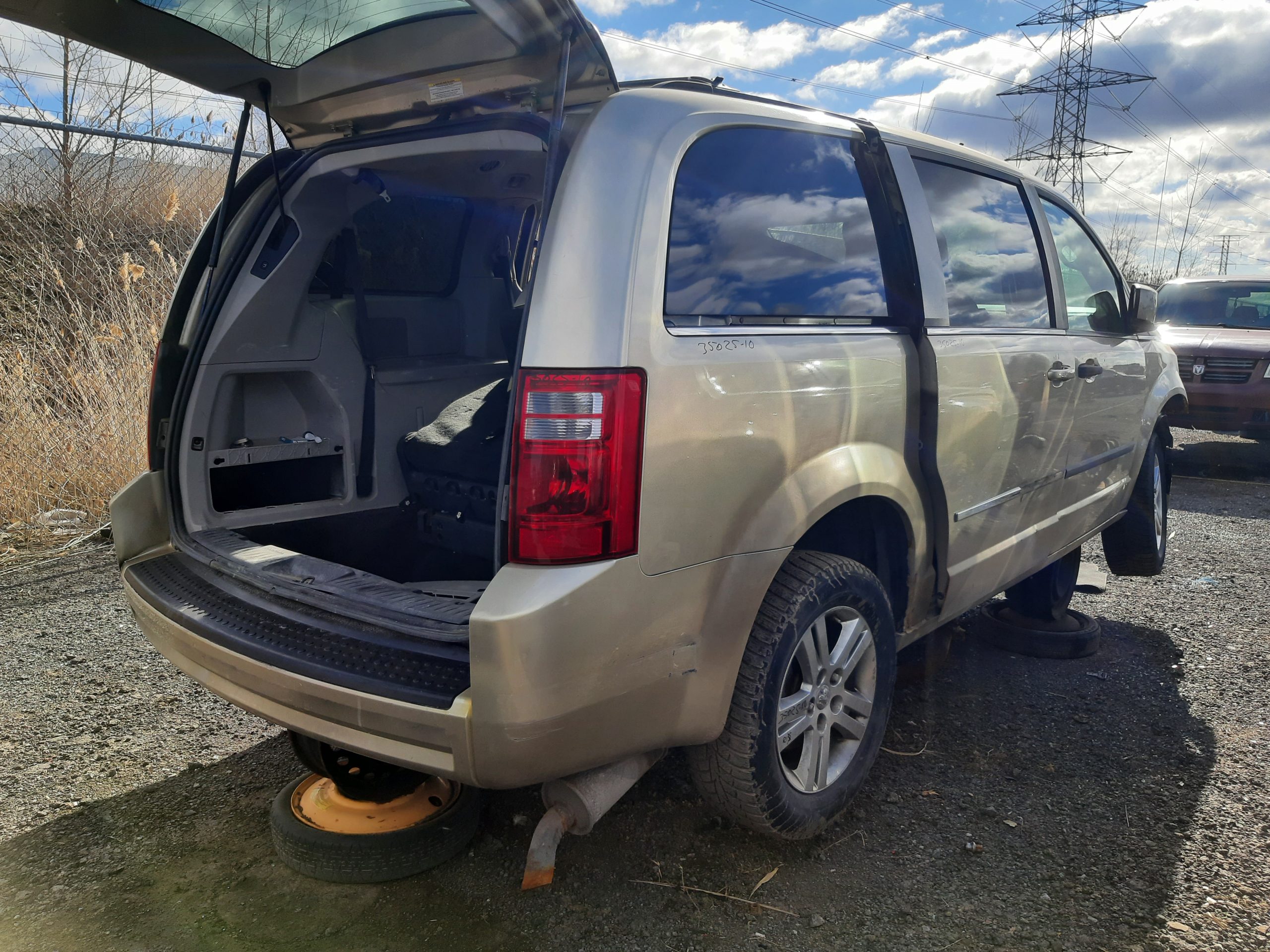 DODGE GRAND CARAVAN 2010