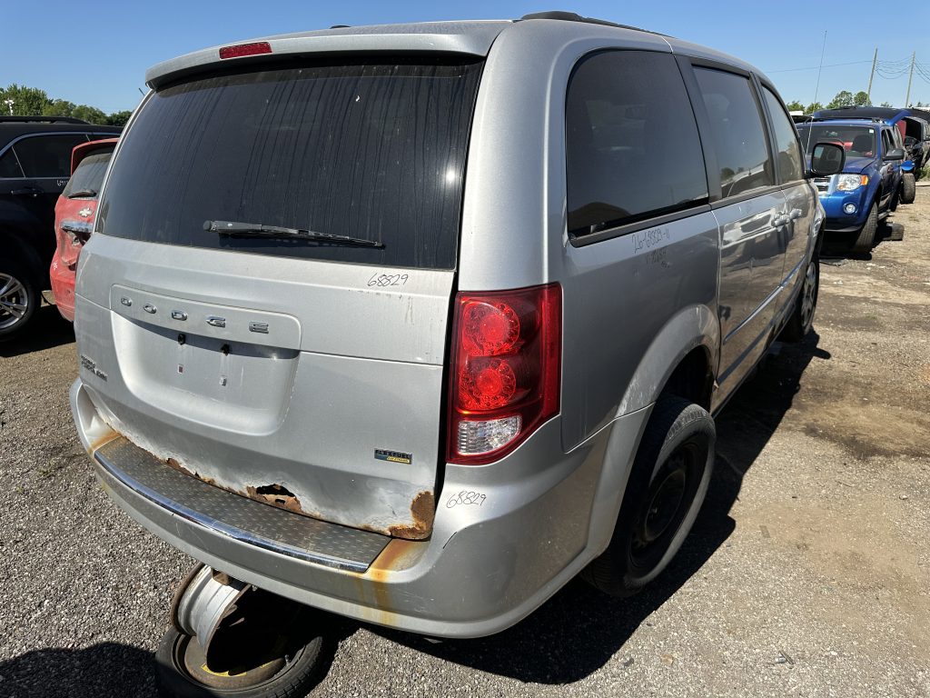 DODGE GRAND CARAVAN 2011
