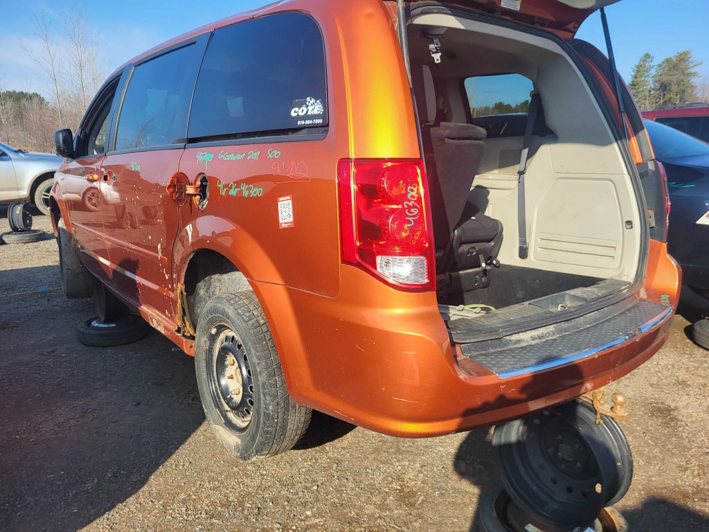DODGE GRAND CARAVAN 2011