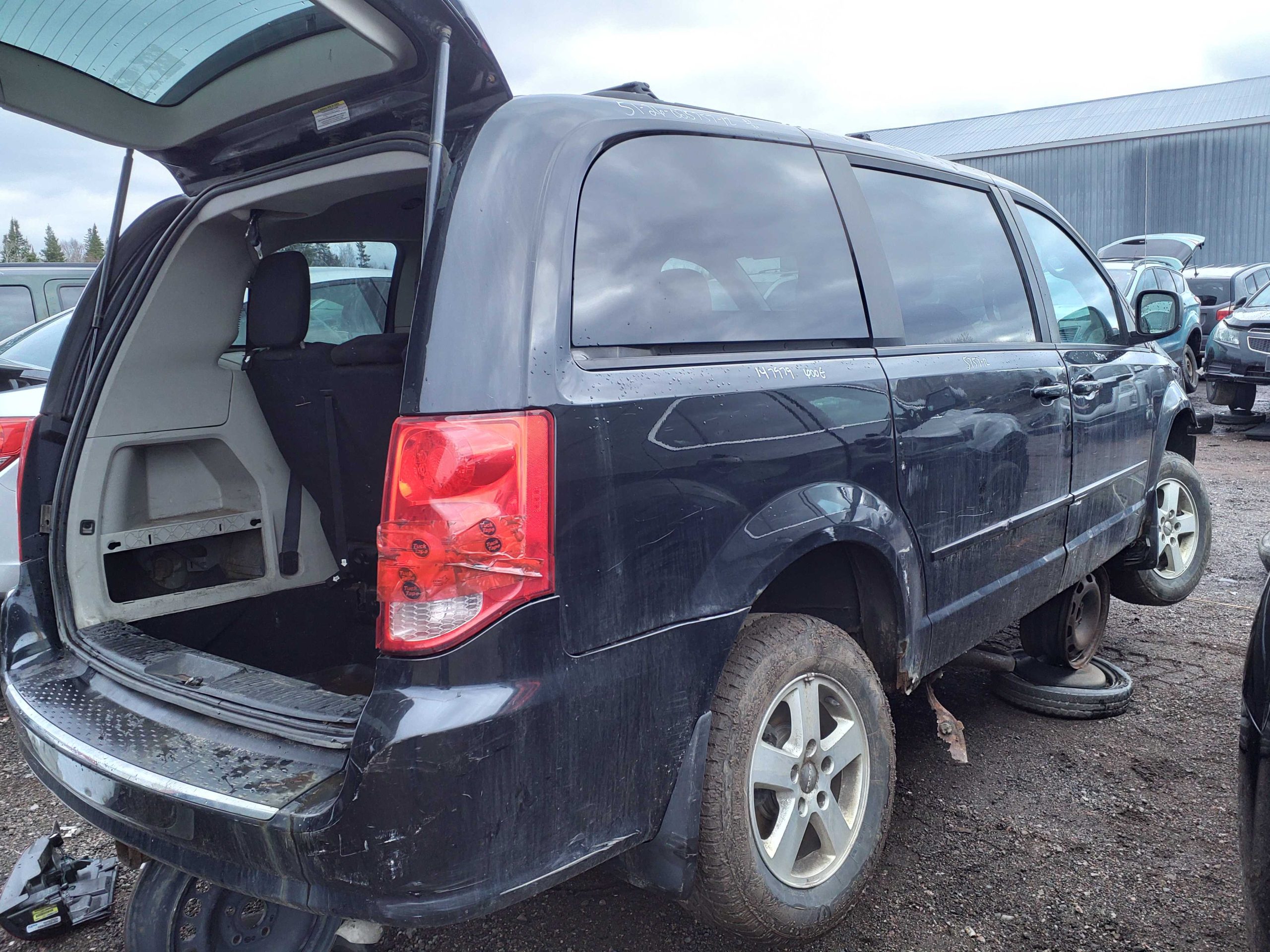 DODGE GRAND CARAVAN 2012