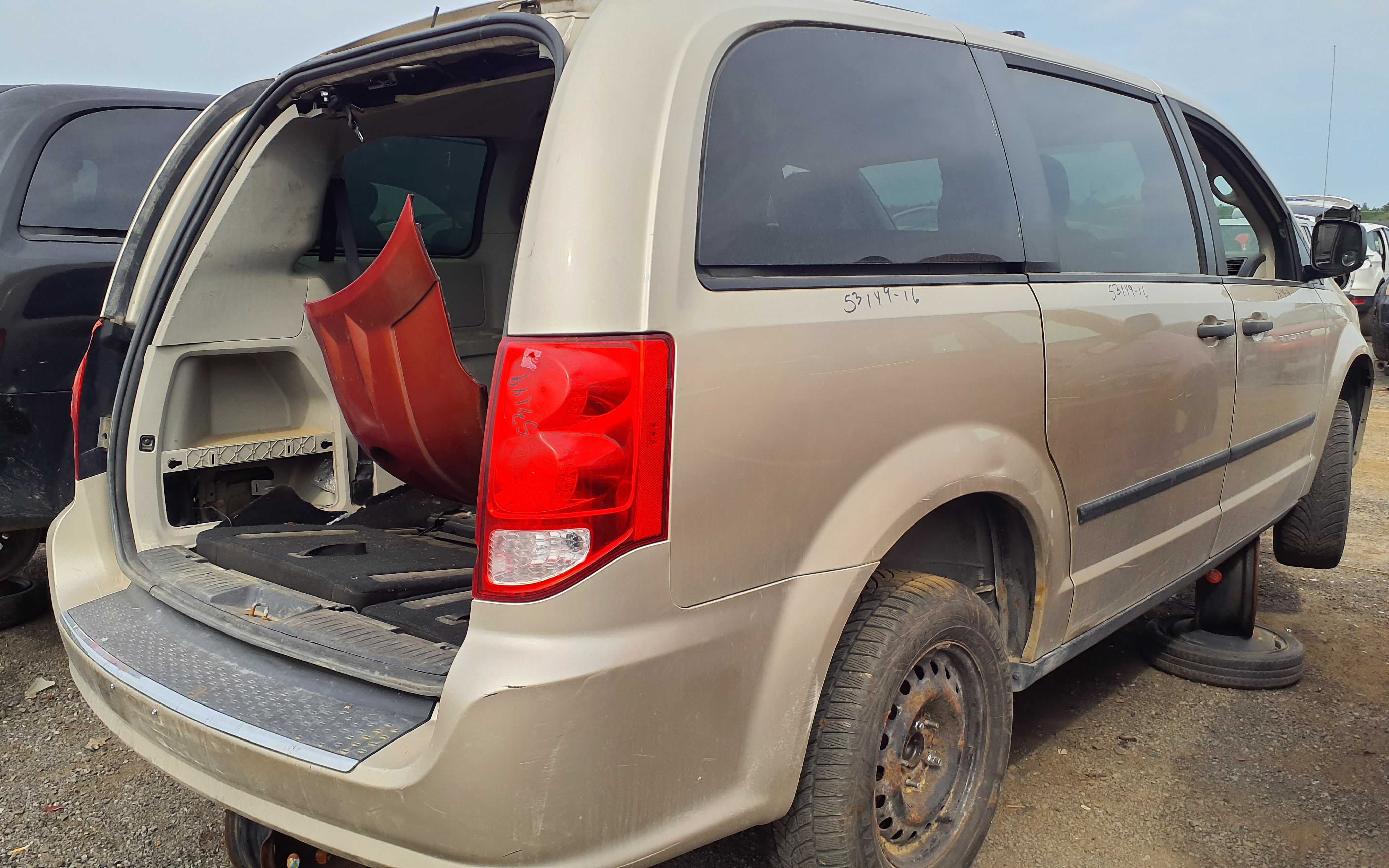 DODGE GRAND CARAVAN 2016