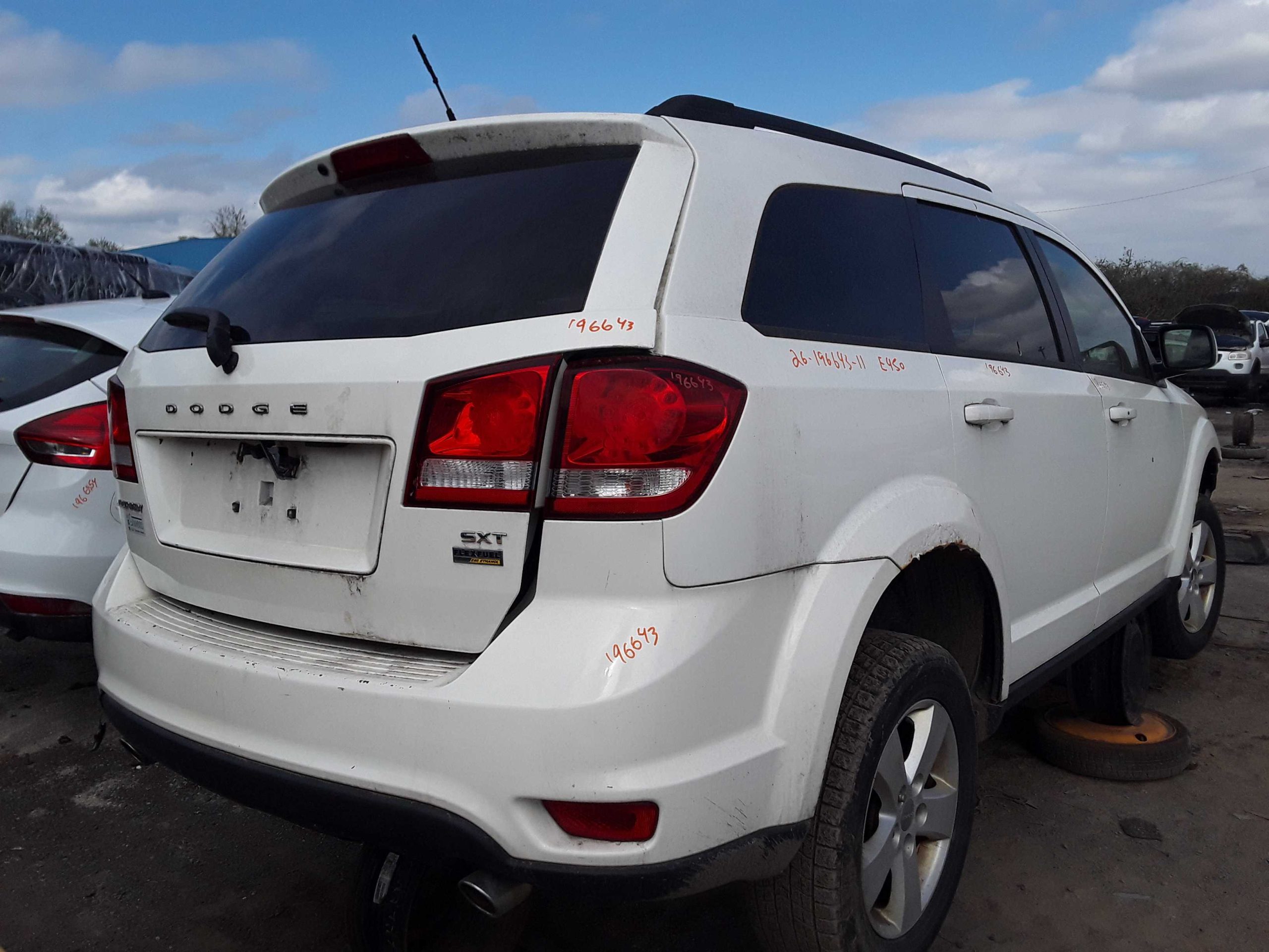 DODGE JOURNEY 2011