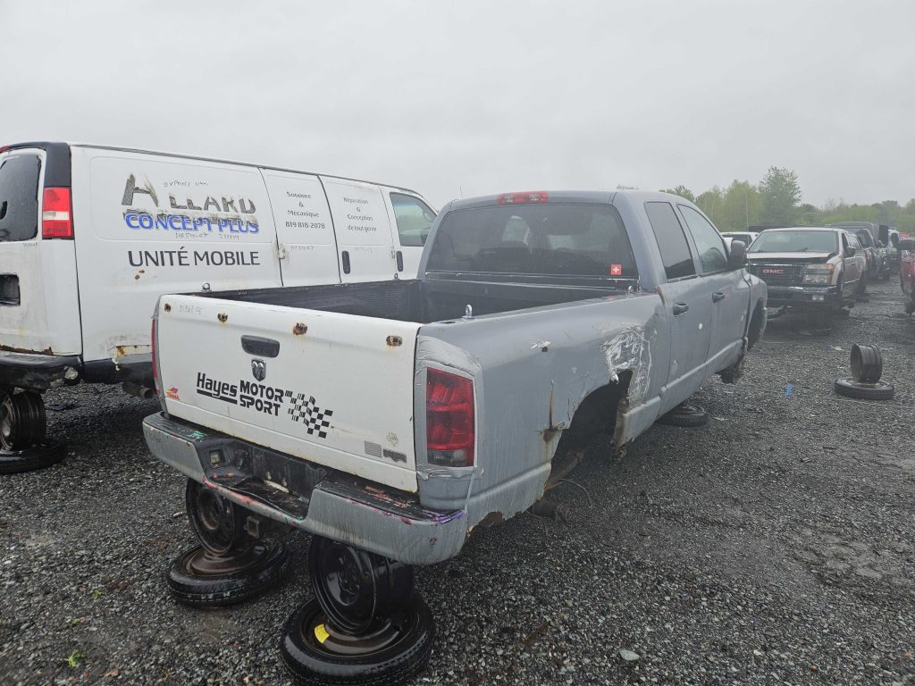 DODGE RAM 1500 2005