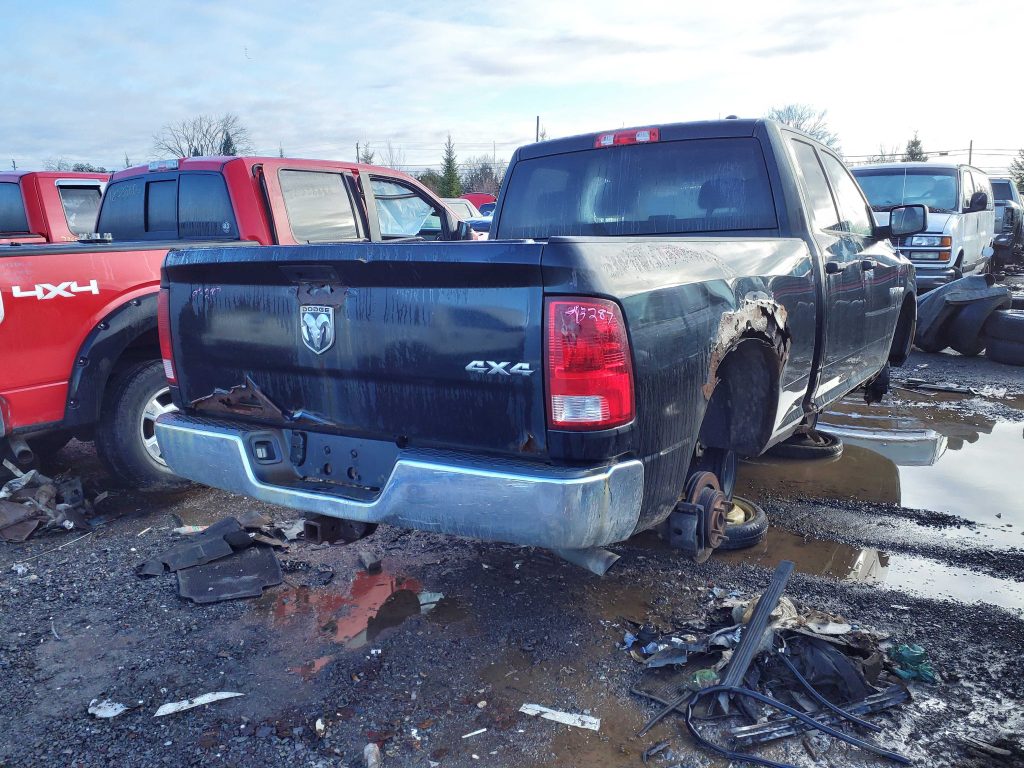 DODGE RAM 1500 2010