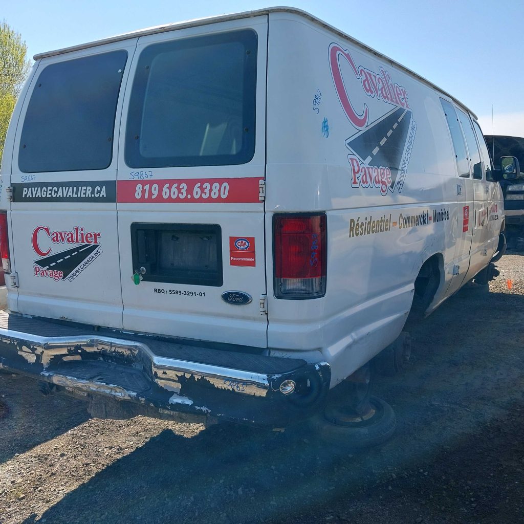 FORD ECONOLINE 2005