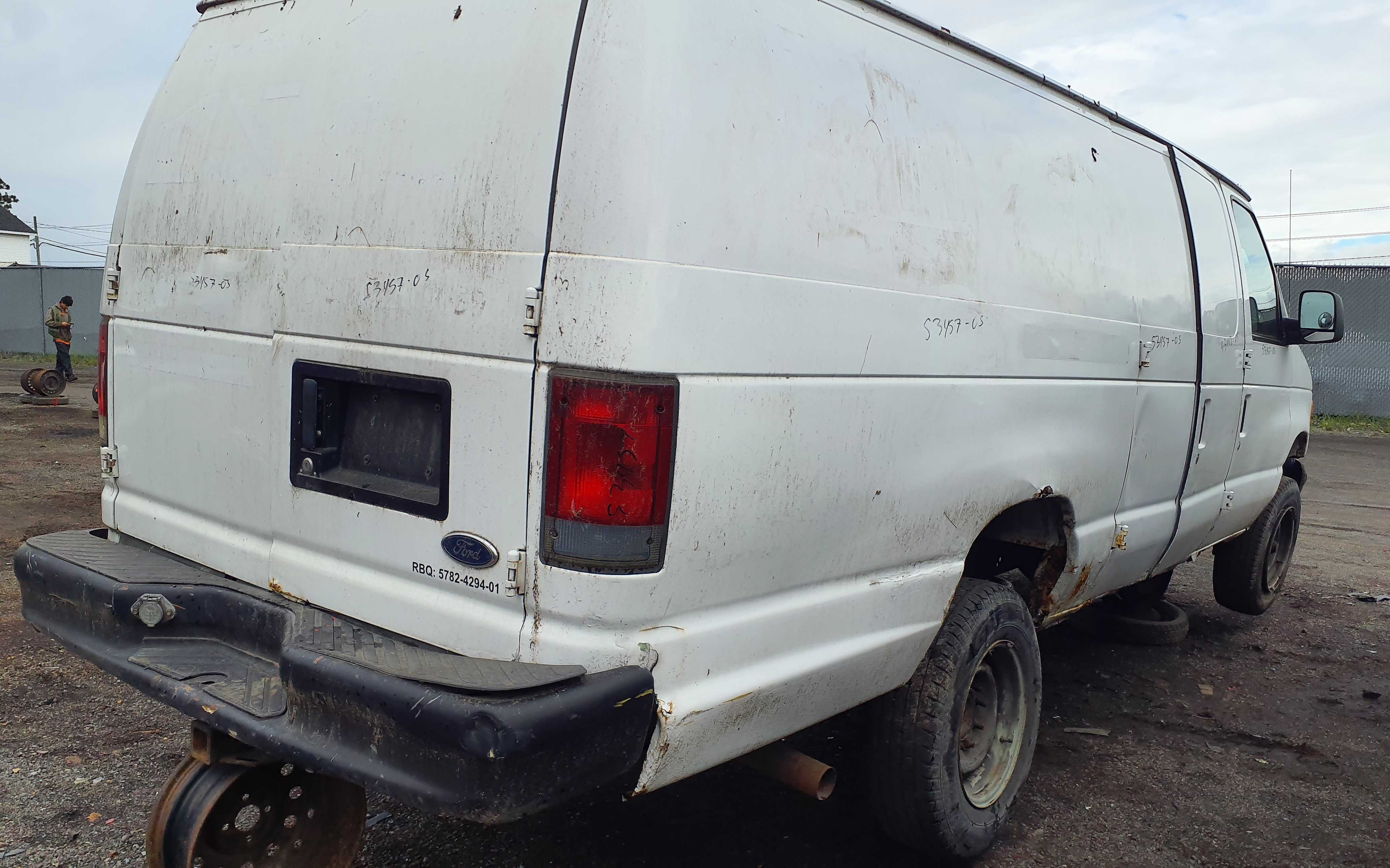 FORD ECONOLINE 2005