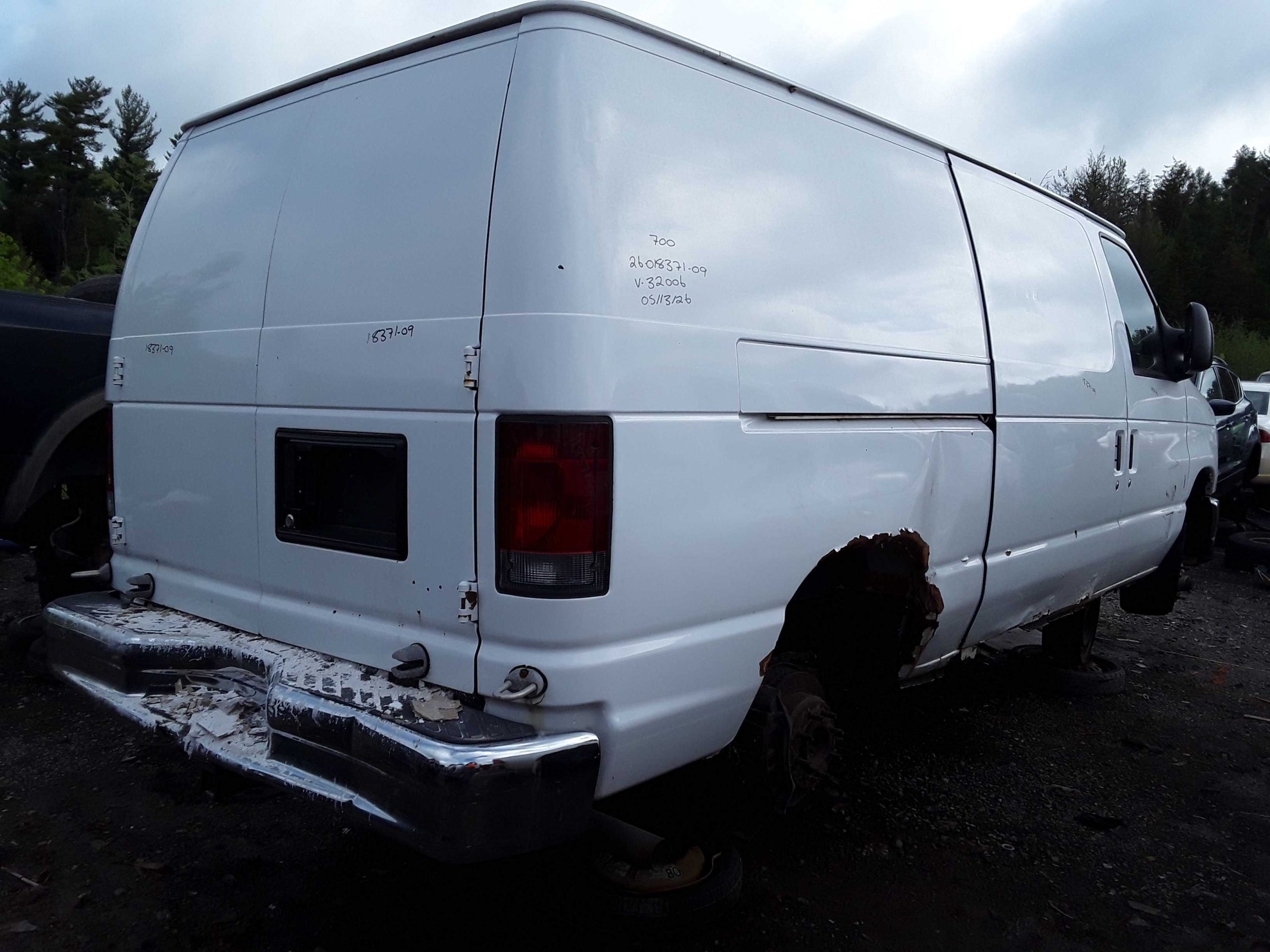 FORD ECONOLINE 2009