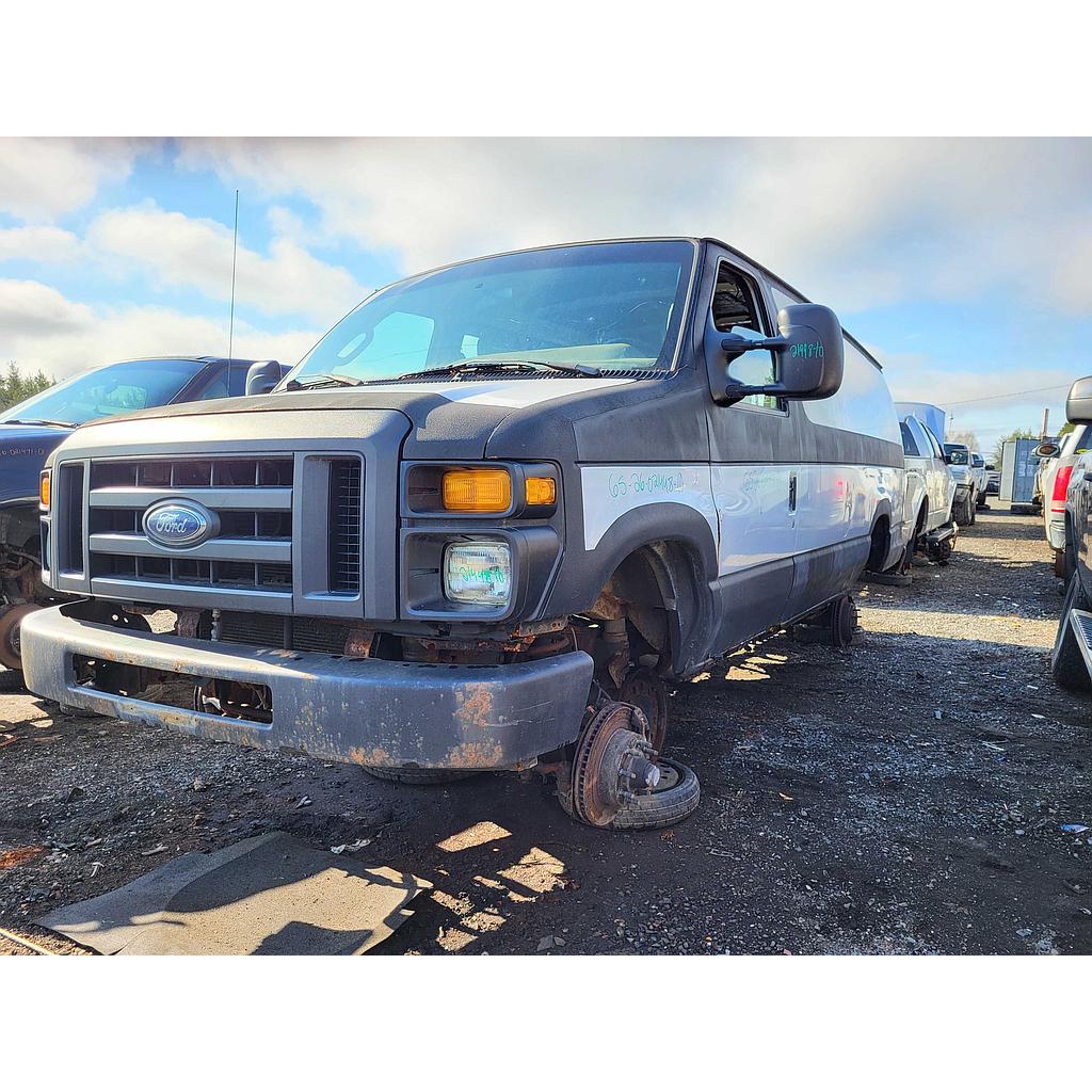 FORD ECONOLINE 2010